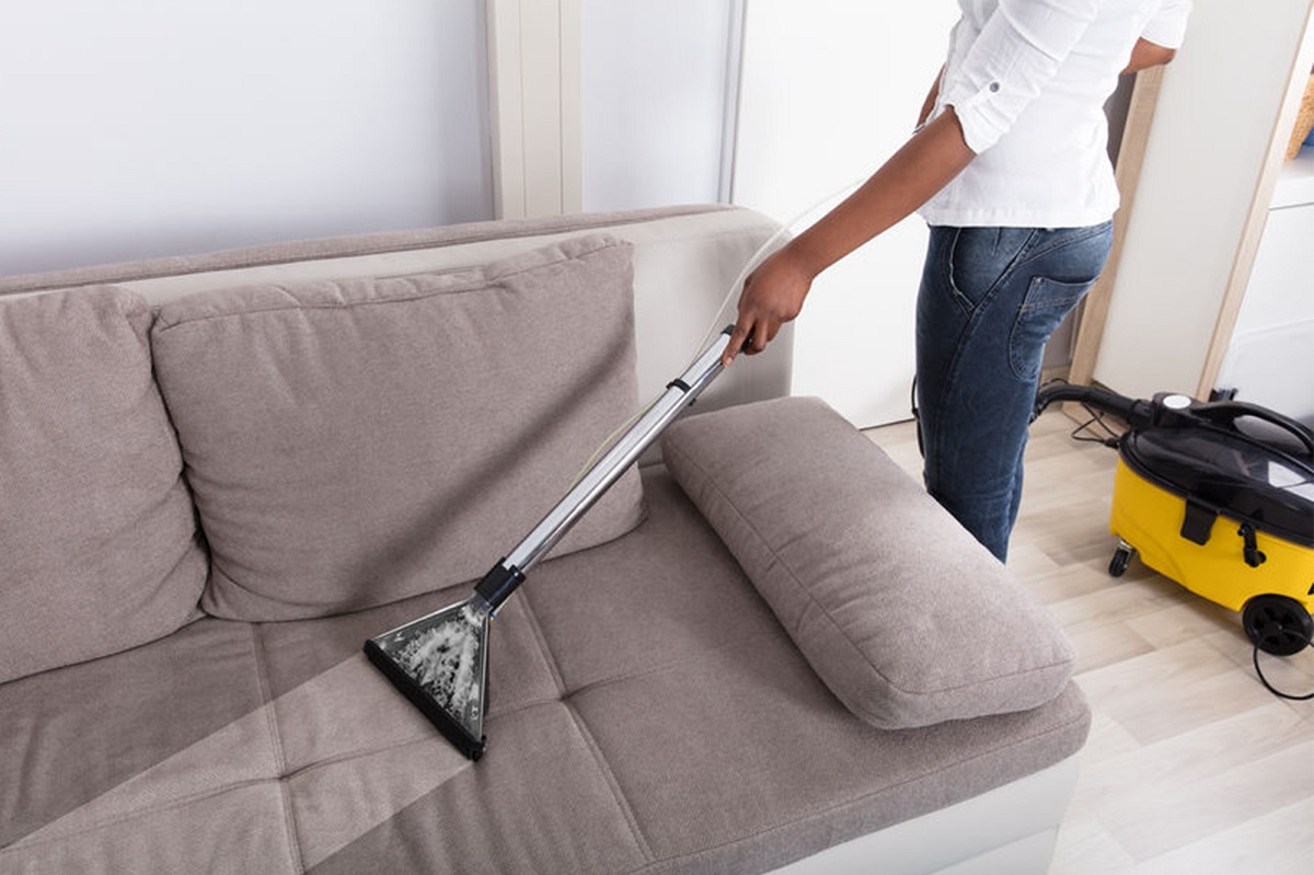 Upholstery Cleaning in Geelong Onsite